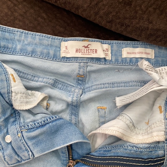 Jeans - Picture 2 of 4